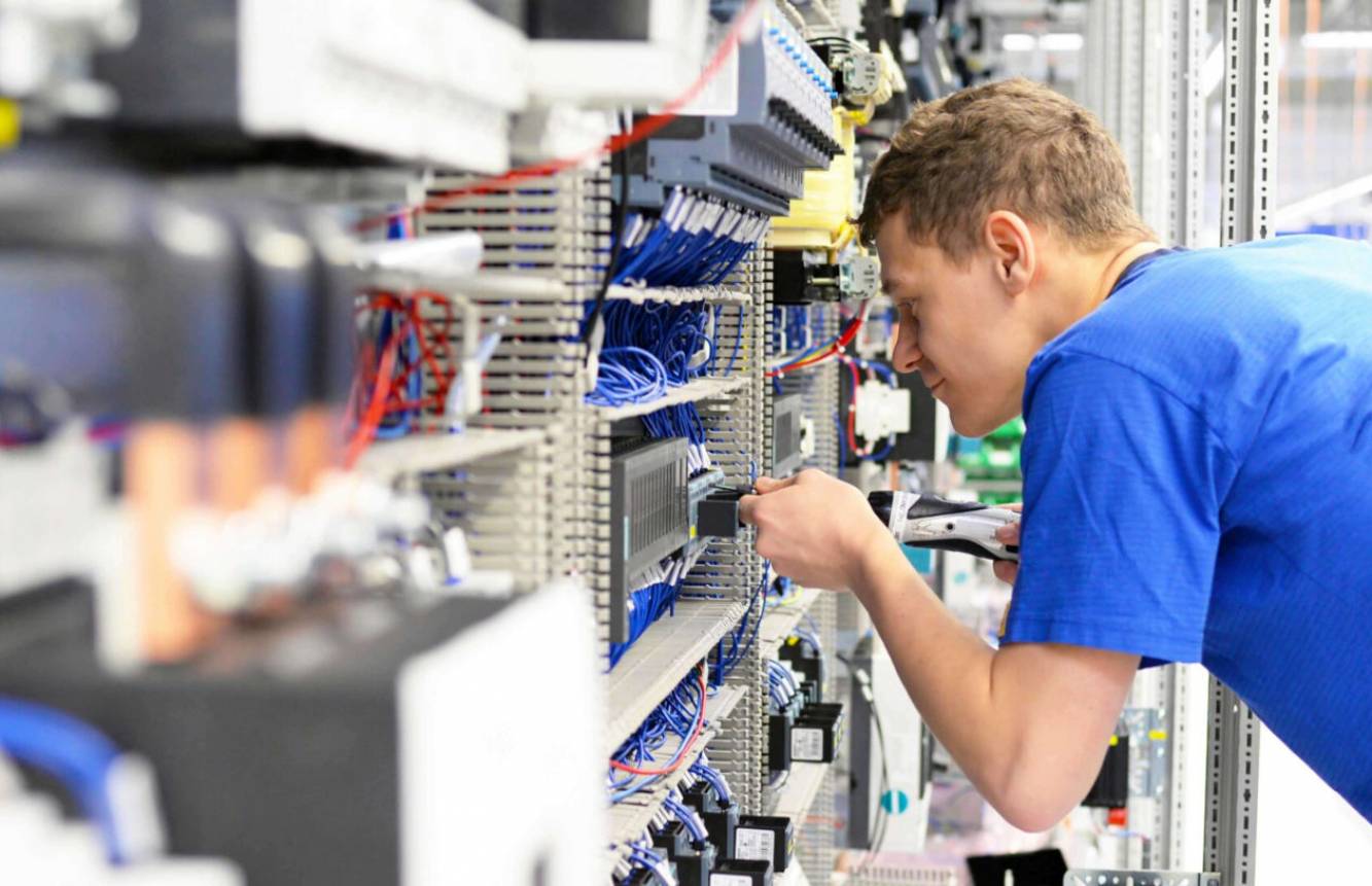 Elektrotechnik Welver | Schalttafel- und Schaltanlagenbau